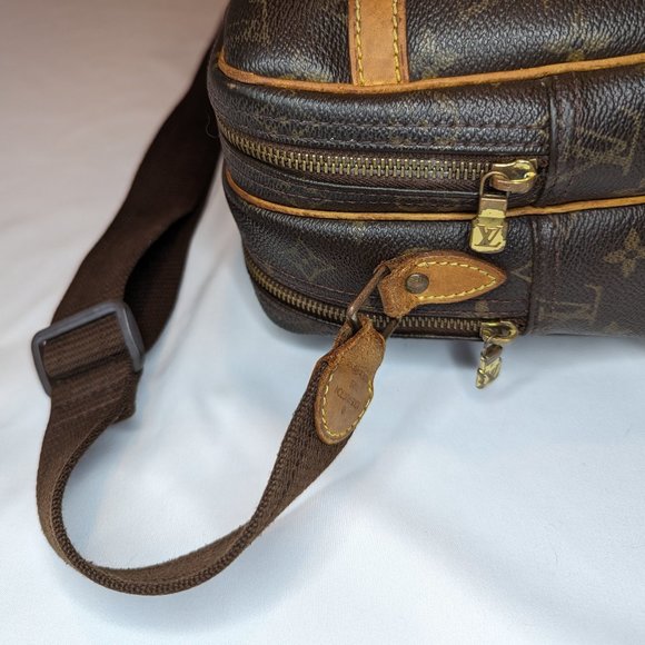 LOUIS VUITTON Crossbody Reporter PM Bag - Picture 6 of 12